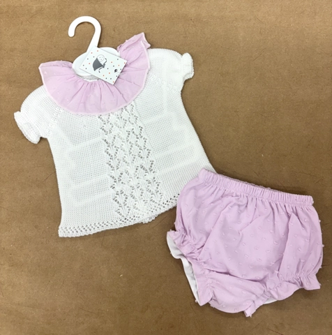 Conjunto hilo calado con plumeti en cuello y braga