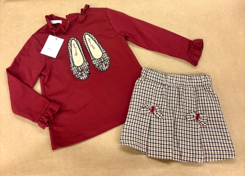 Conjunto con faldita zapatillas vichí niña