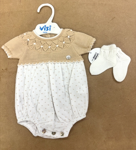 Pelele  unisex con calcetines pecho hilo bajo plumeti blanco/beige